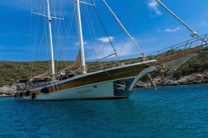 GULET TORINI-3045